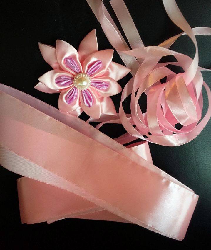 Bow with Flower and Thin Ribbon for Sleeves